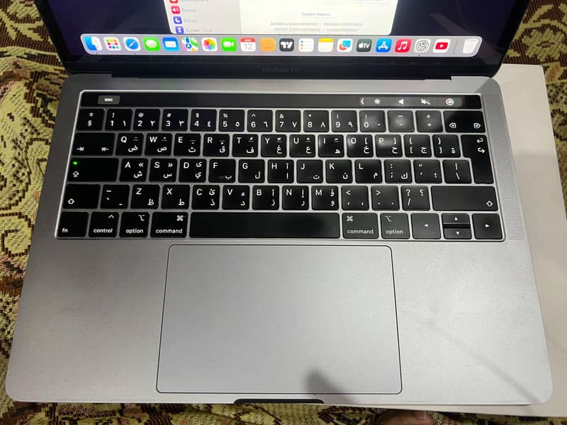 MACBOOK PRO (2018) 3