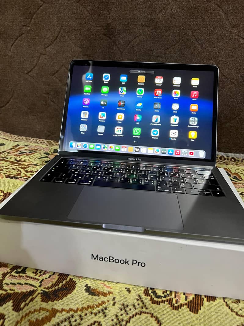 MACBOOK PRO (2018) 6