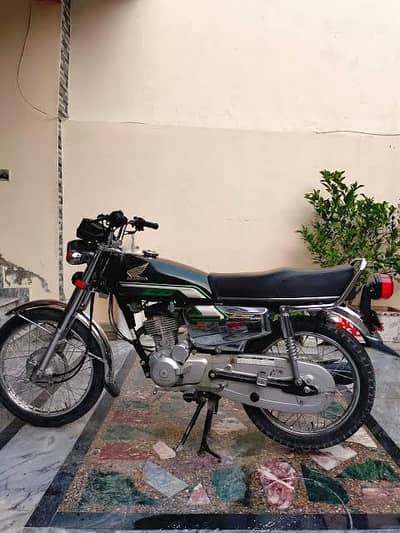 Honda CG 125 Self 22/23 Lush Bike