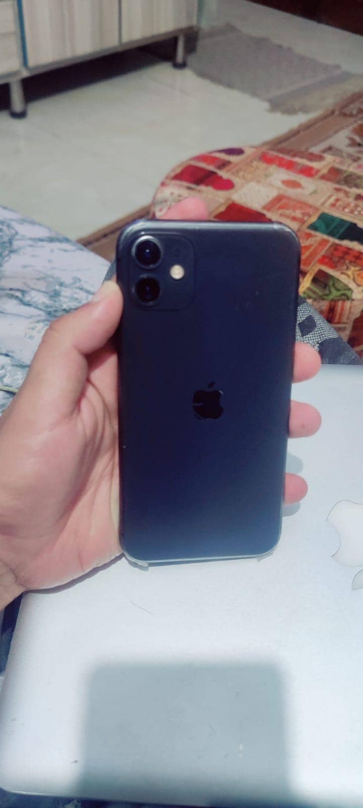 Apple iPhone 11 3