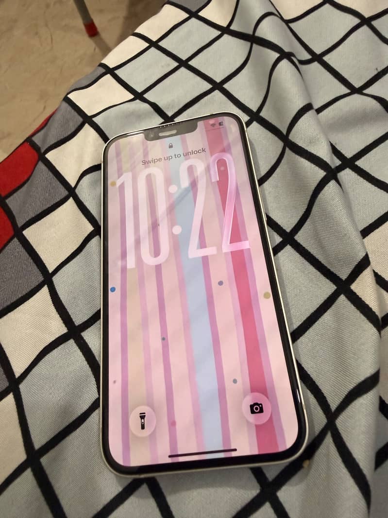 Apple iPhone 13 1