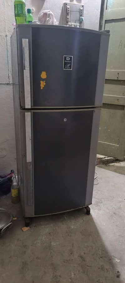 Dawlance Refrigerator Medium Size