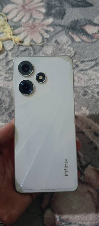 Infinix Hot 30