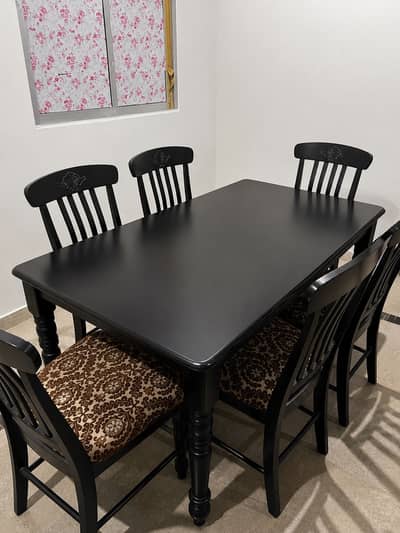 Dining table 6 seater