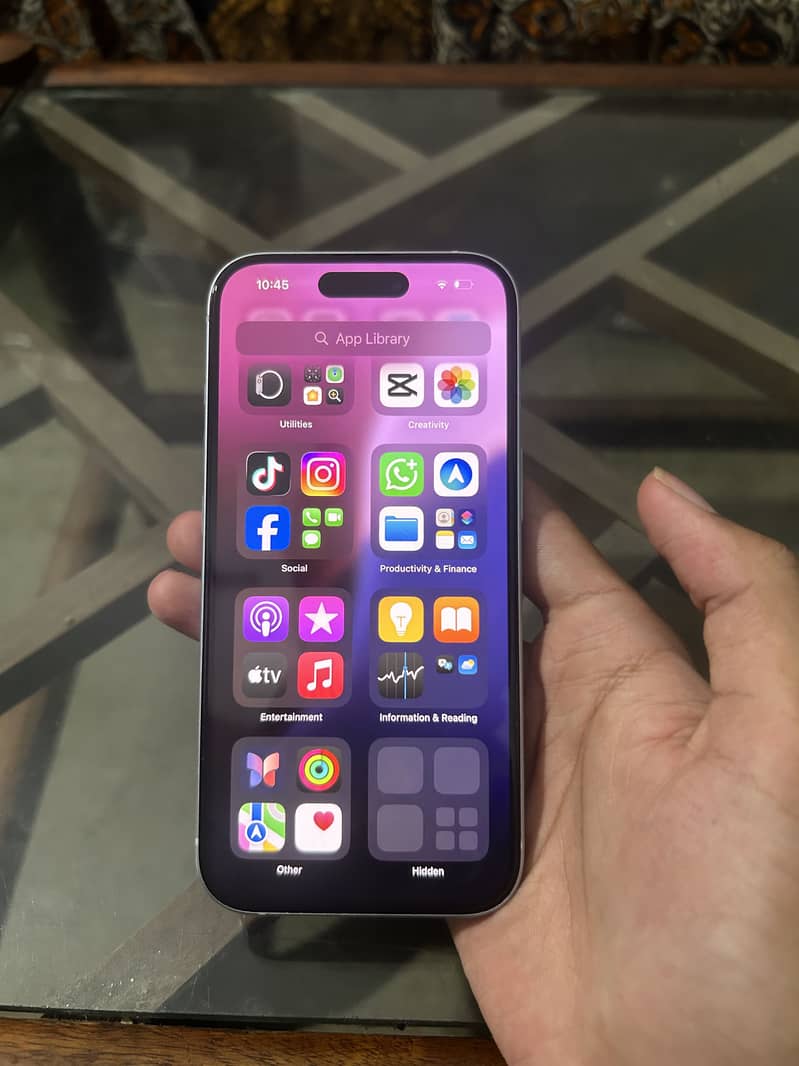 Apple iPhone 15 6