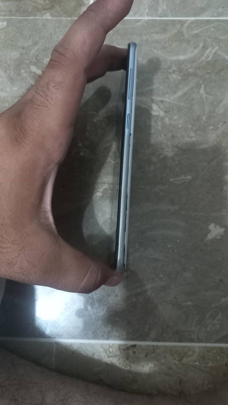 Samsung Mobile A30 2
