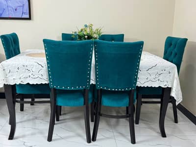 Dining Table / 6 Seater Dining Table / Home Use For SAle