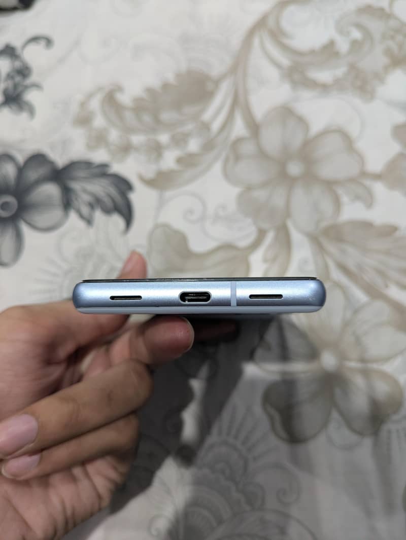 Google Pixel 7a 3