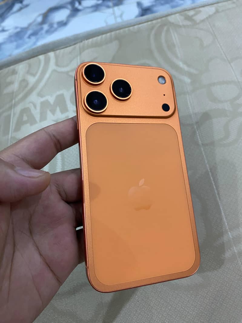 Apple iPhone 17 Pro 0