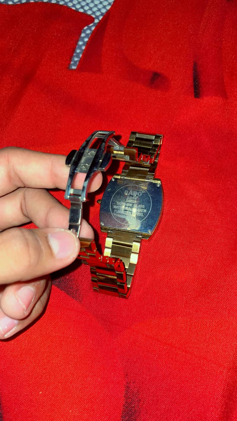 Watch 0