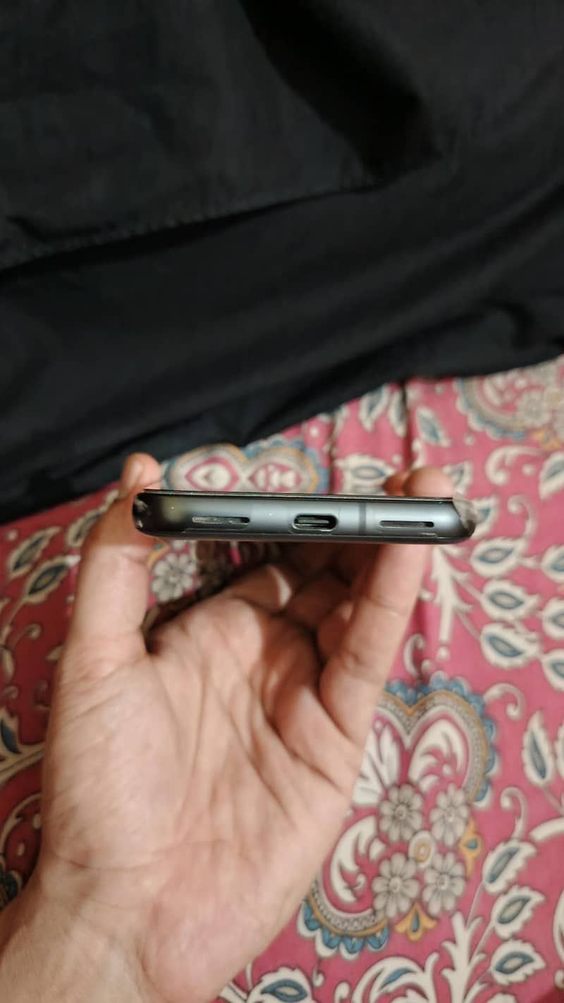 Google Pixel 8a 1