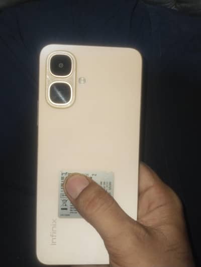 Infinix Smart 10 4/64 only mobile