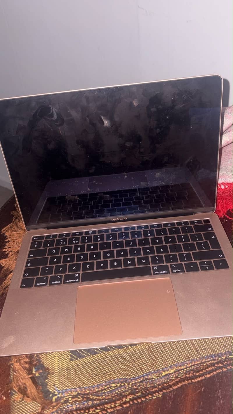 Mac Book Pro 2017 3
