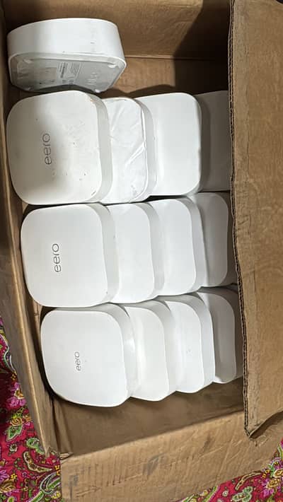 Amazon eero Pro 6 Tri-Band Wi-Fi 6 Mesh Router