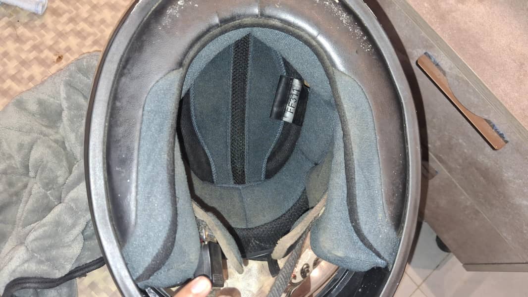 helmet 5