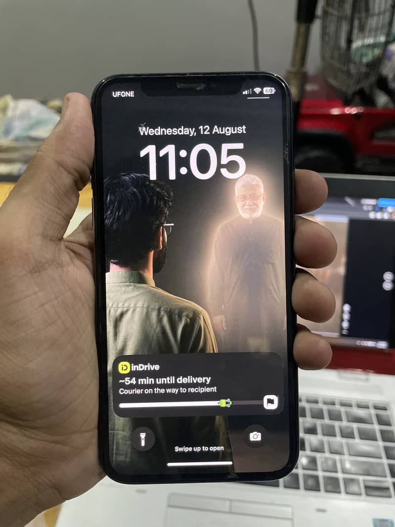 Apple iPhone X 4