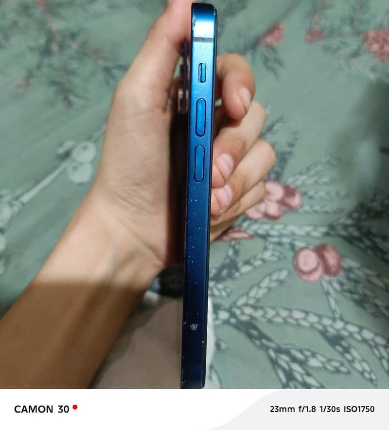 Apple iPhone 12 mini 6