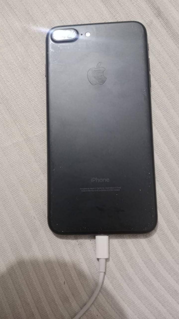 Apple iPhone 7 Plus 0