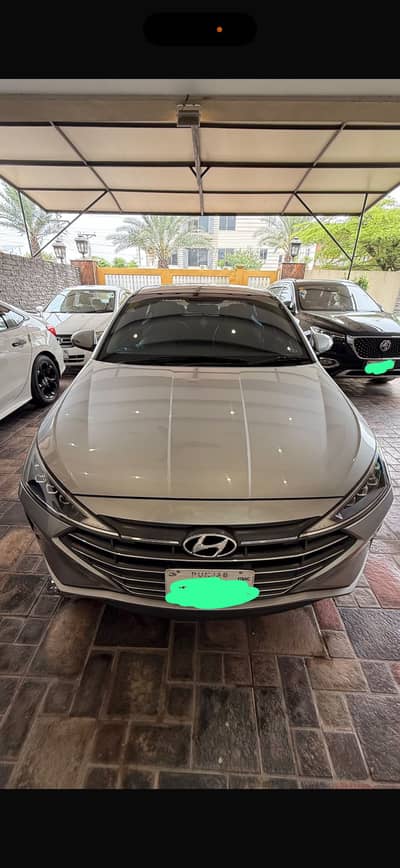 Hyundai Elantra 2022