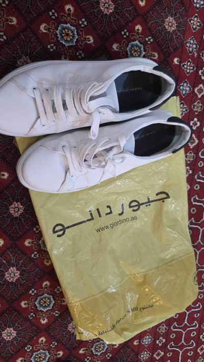 Tommy hilfiger original shoes 46 size