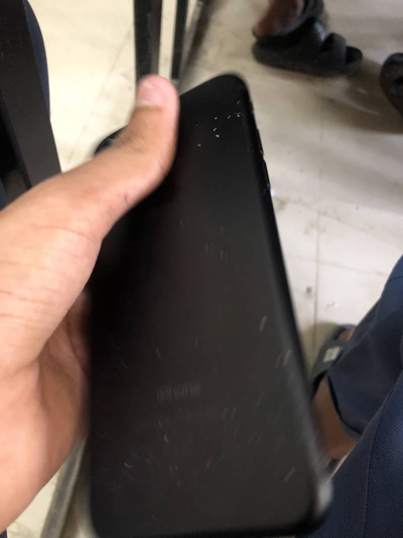 Apple iPhone 7 4