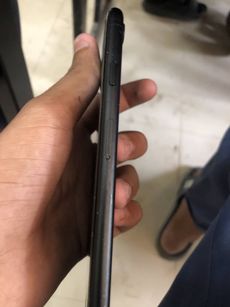Apple iPhone 7 6