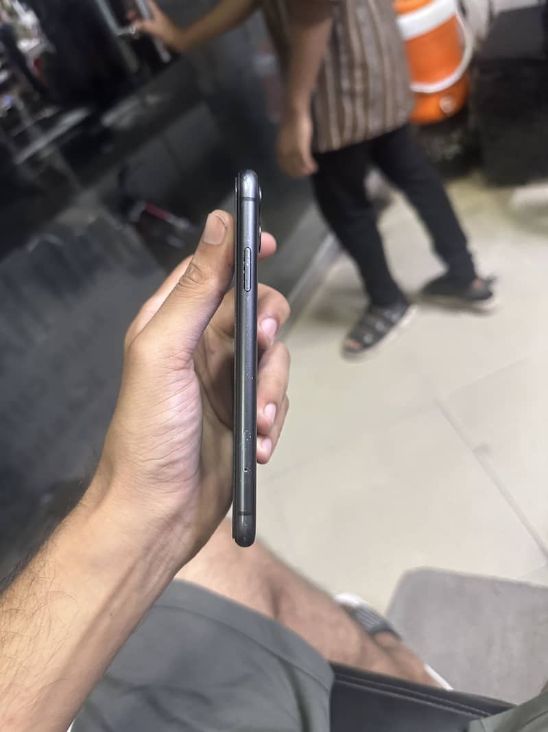 iphone 11 3
