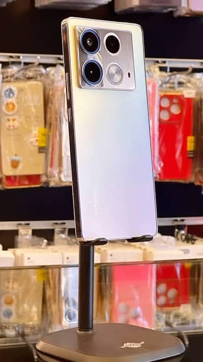 Infinix Note 40 8+8GB RAM/256GB STORAGE - ONLY PHONE SET HAI