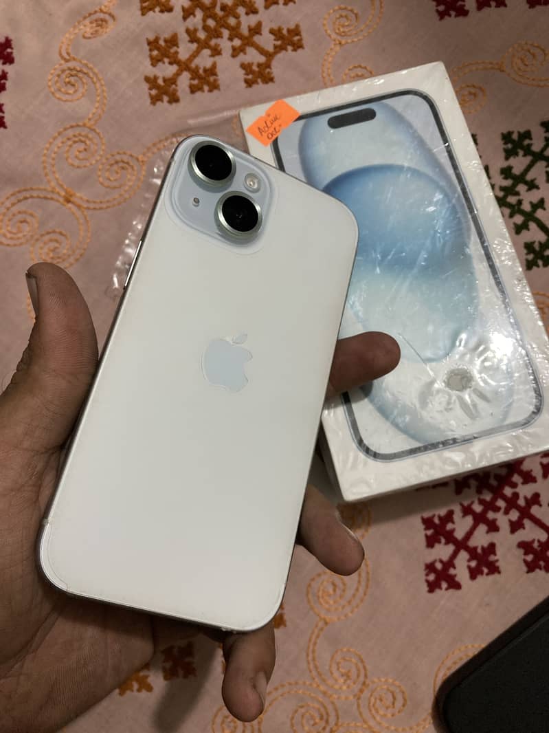 Apple iPhone 15 5
