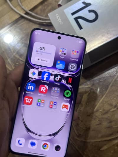 OPPO Reno 12 5g