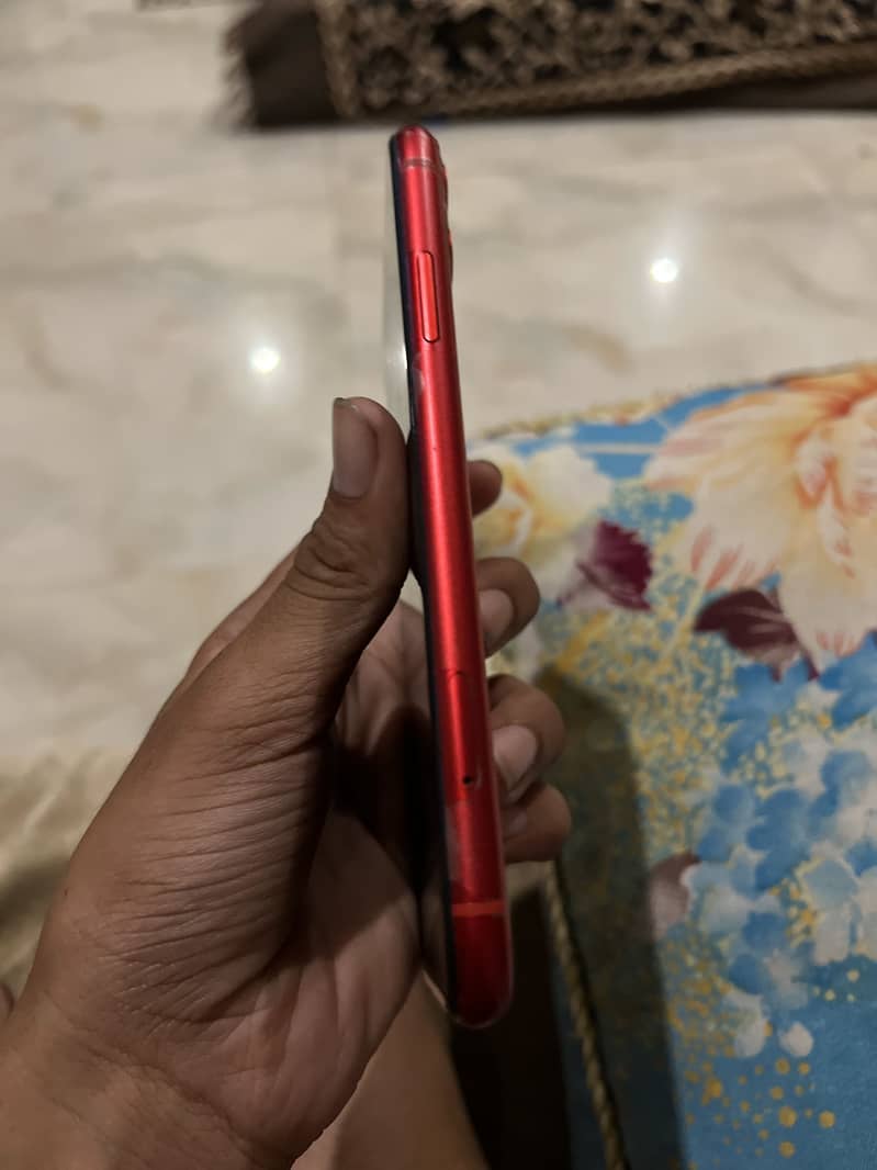 Apple iPhone 11 0