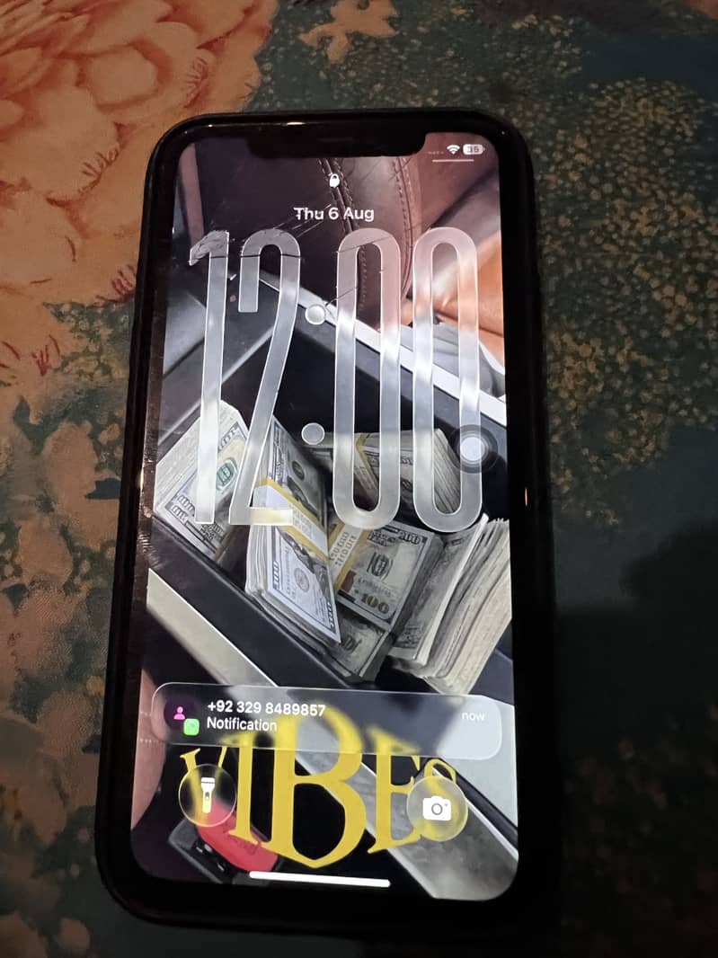 Apple iPhone 11 3