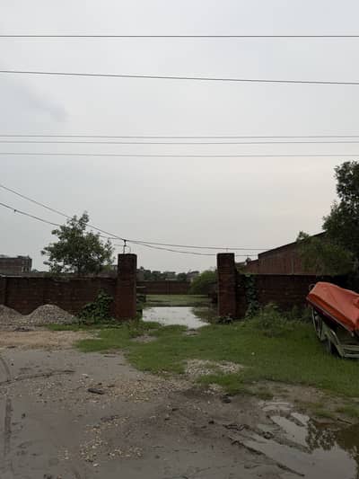 15 Marla 25 foot fron on gt road langiawali morr stop