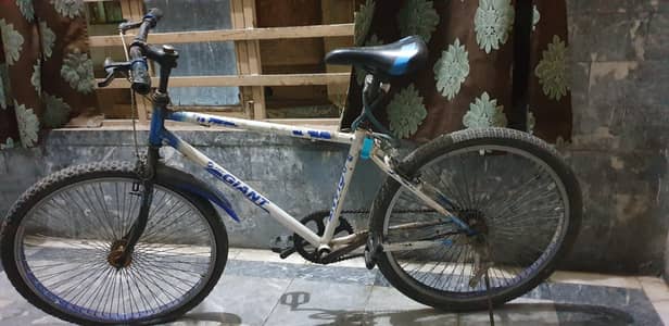 GOOD CONDITION BICYCLE FOR SELL CONTACT NO. 03180039211