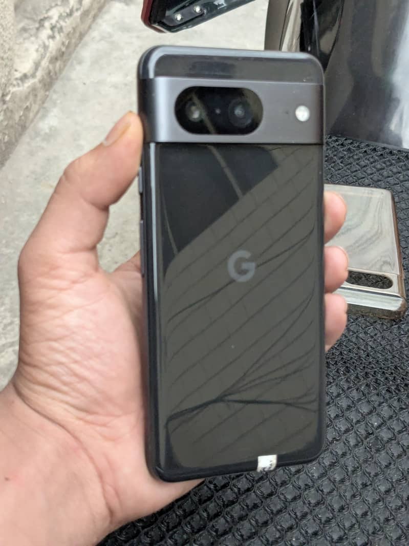 Google Pixel 8 1