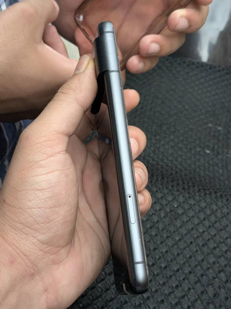 Google Pixel 8 3