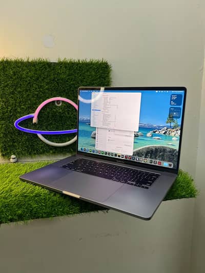 Apple MacBook Pro 2019/ 16 inch core i9 , 1 gb ssd