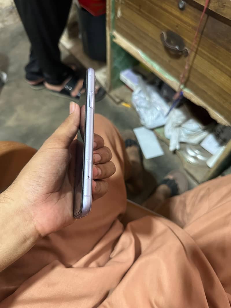 Apple iPhone 11 1