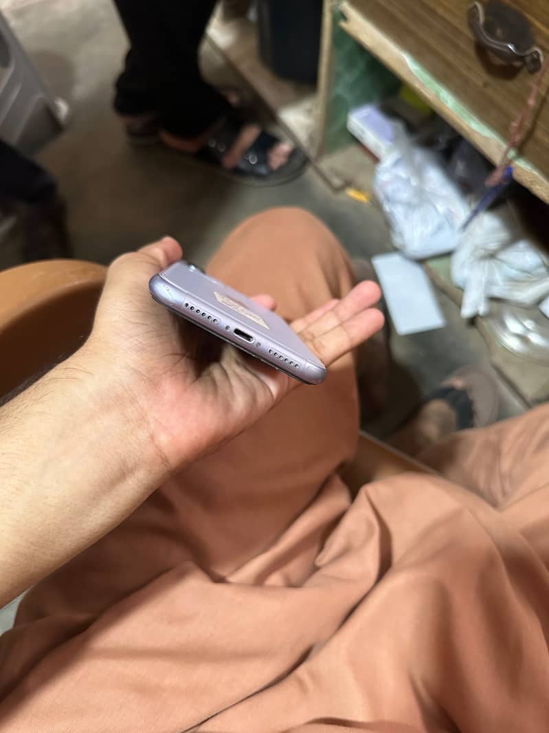 Apple iPhone 11 2