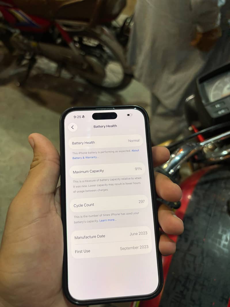 Apple iPhone 15 Pro 2