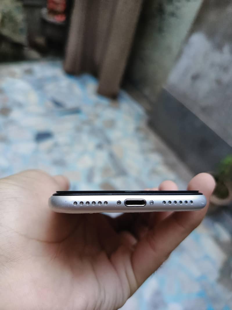 Apple iPhone SE 2