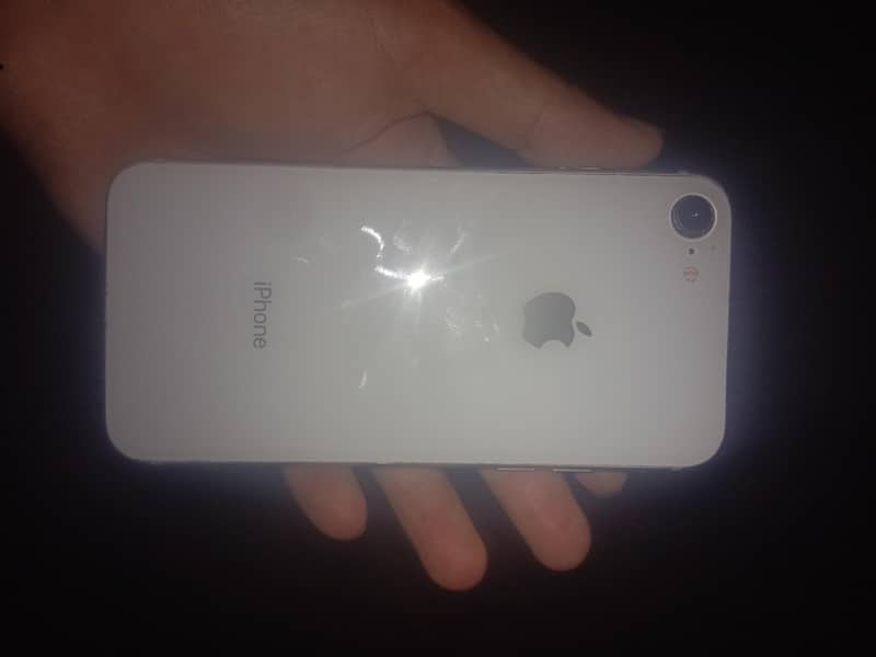iPhone 8 4