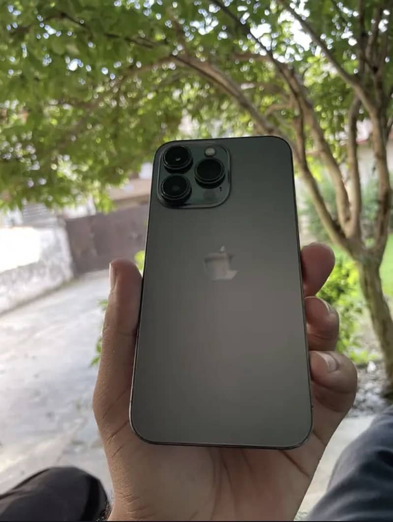 Apple iPhone 13 Pro 3