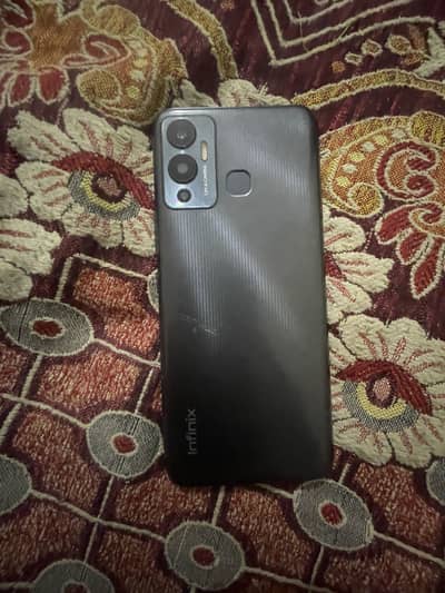Infinix Hot 12 Play