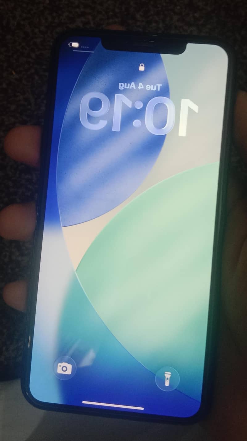 iPhone 11 pro max 4