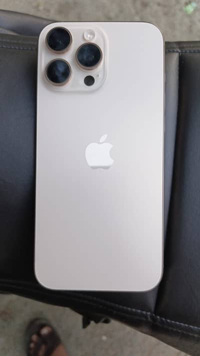 Apple iPhone 16 Pro Max