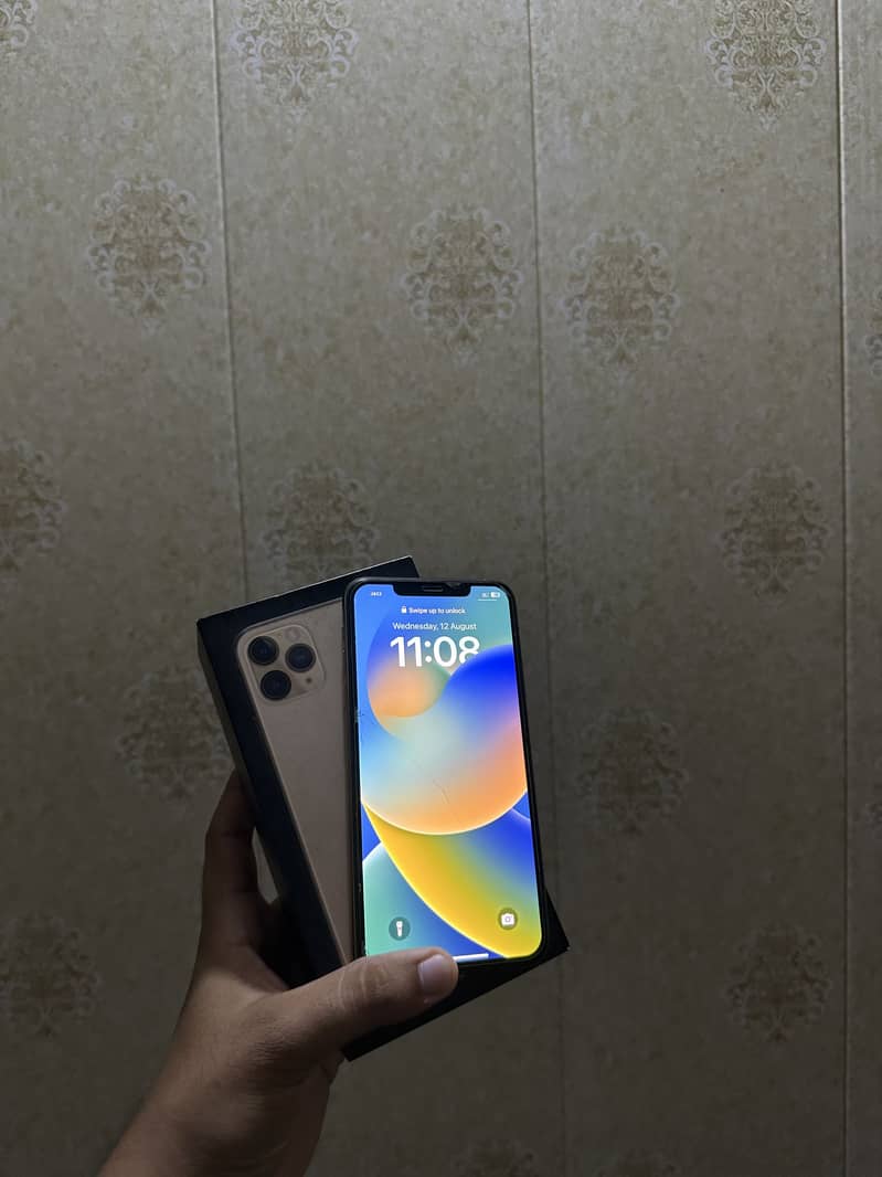 Iphone 11 pro max 4