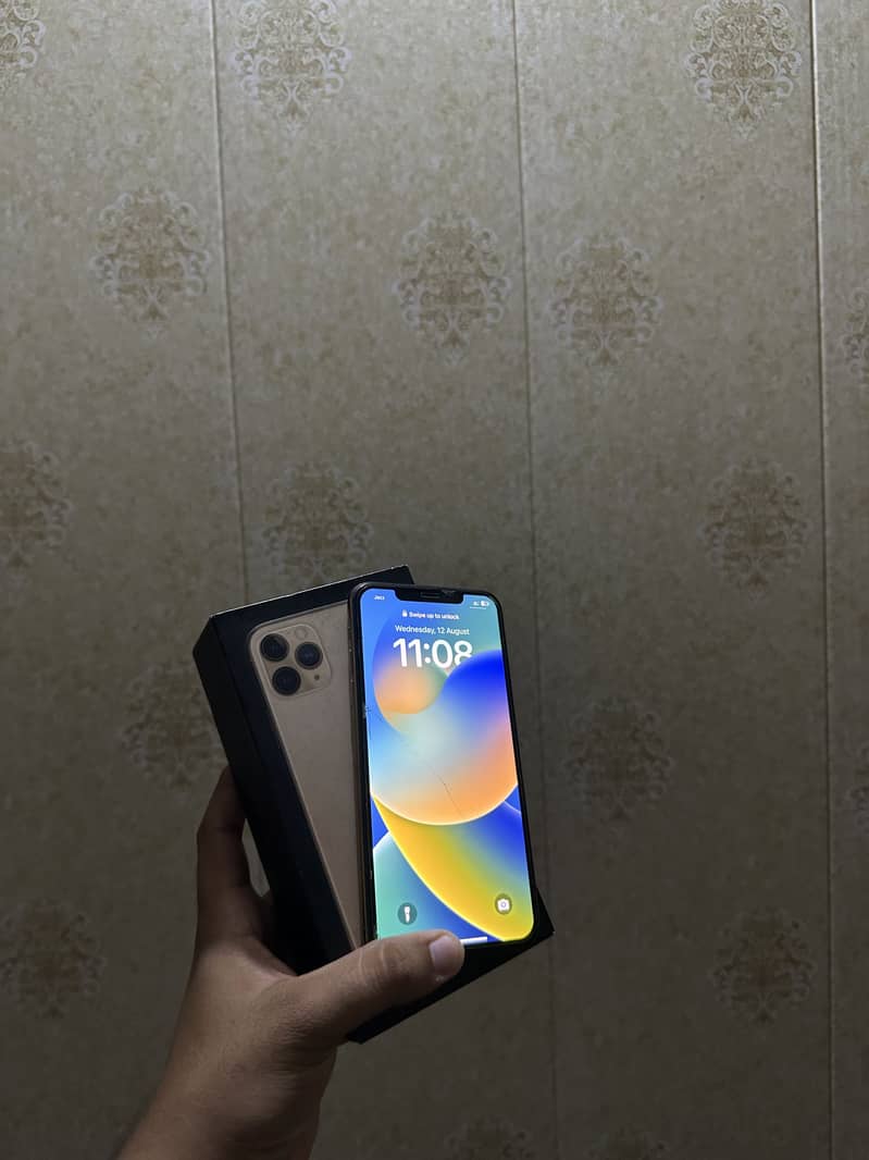 Iphone 11 pro max 6