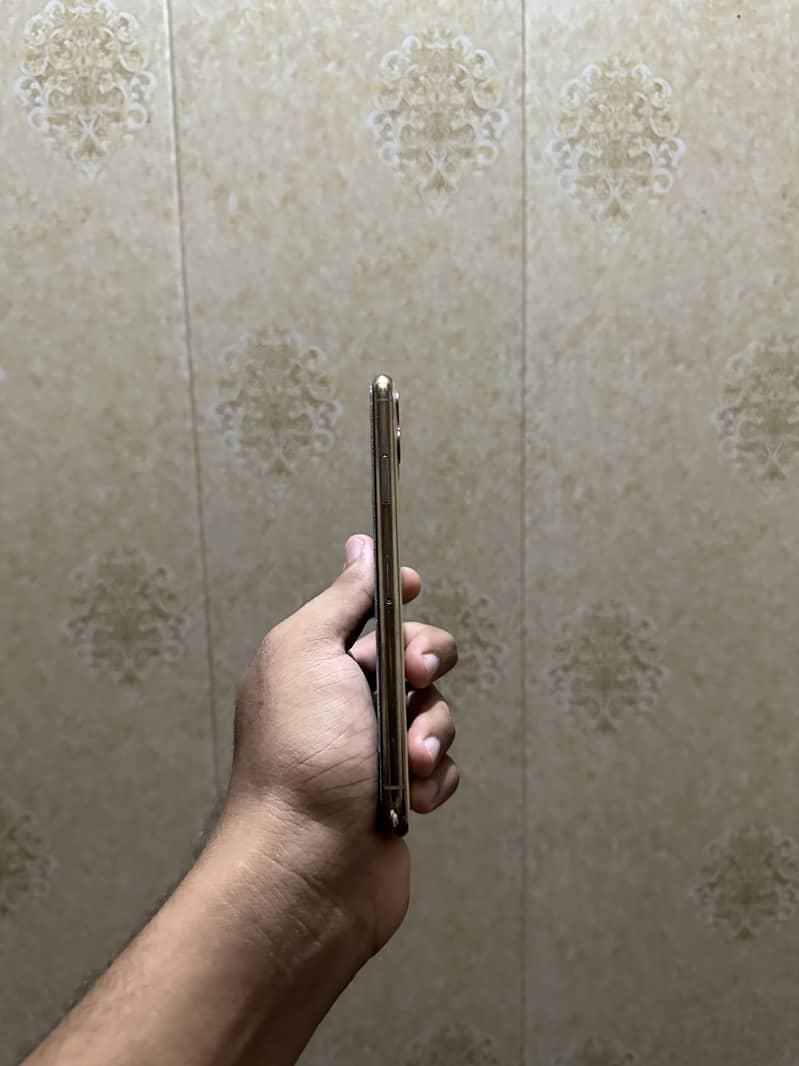 Iphone 11 pro max 7