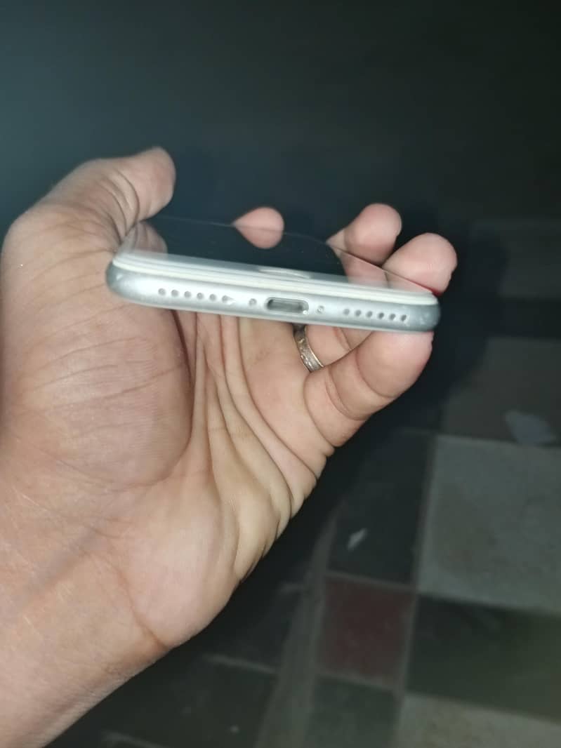 Apple iPhone 8 2